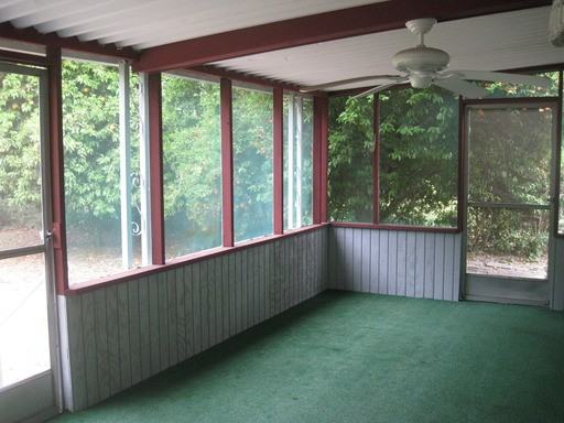 1146 Arlingwood Ave - Photo 3 of 6