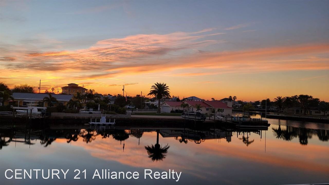 3195 Gulf Winds Cir - Photo 2 of 50