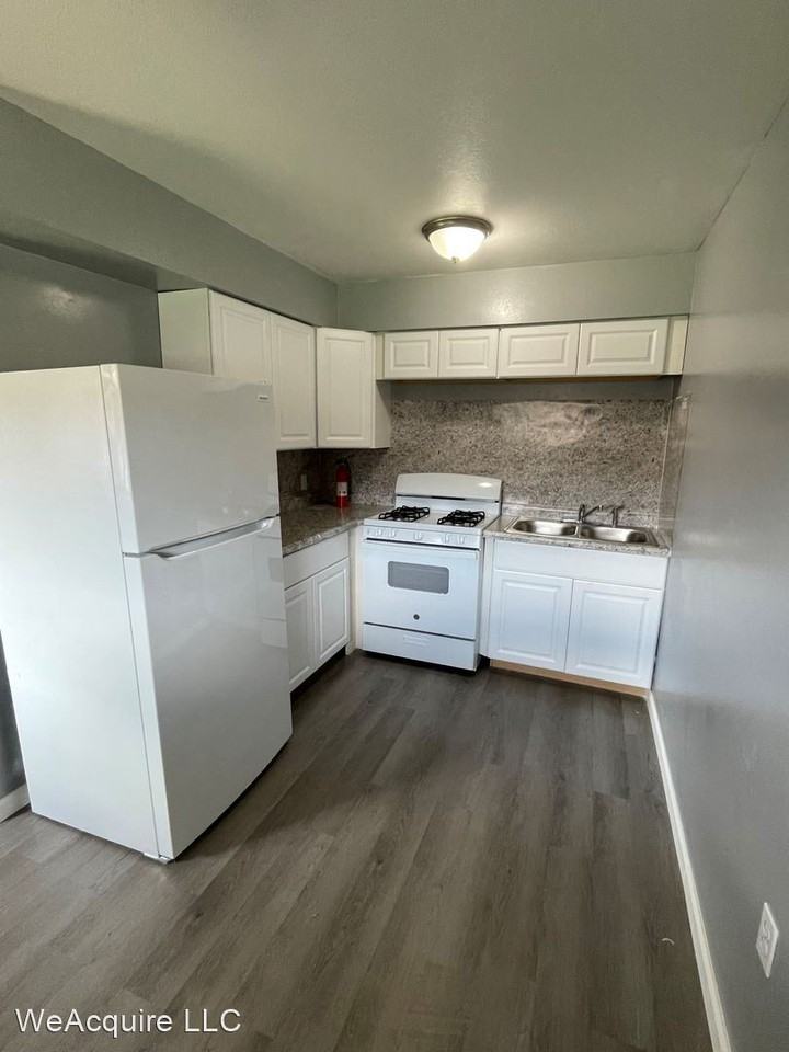 4337 Hill Avenue - Photo 2 of 4