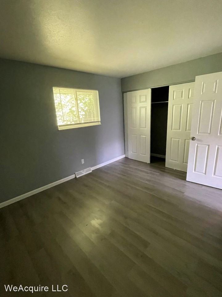 4337 Hill Avenue - Photo 3 of 4