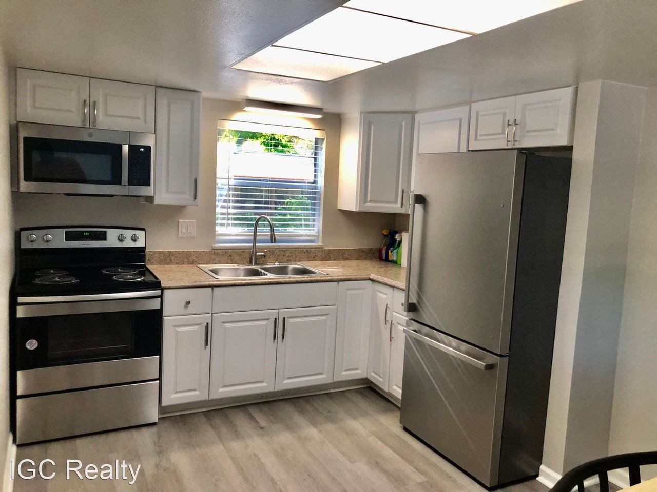 1896 40th Ave - Photo 2 of 6