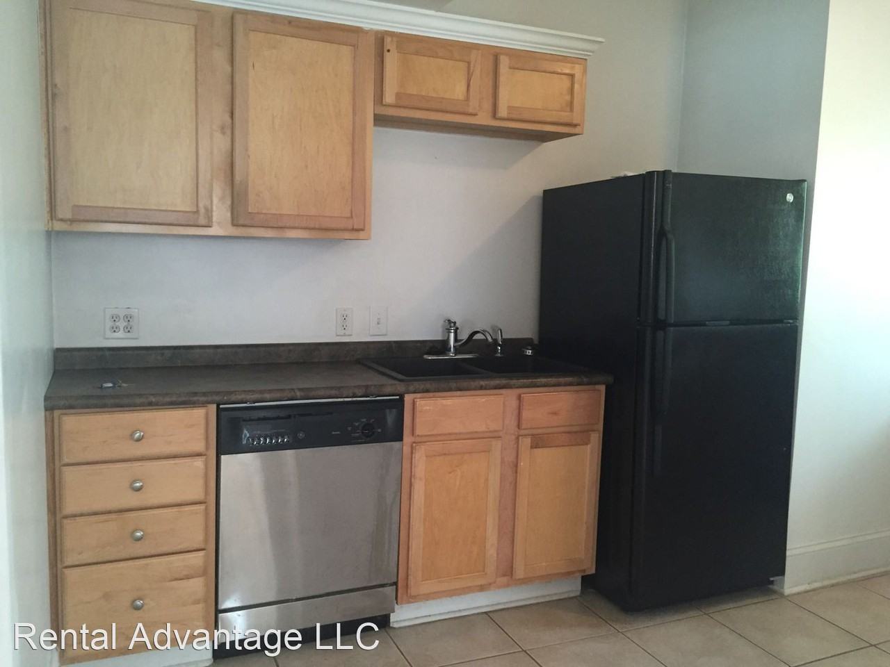 2709 Hanover Circle - Photo 3 of 10