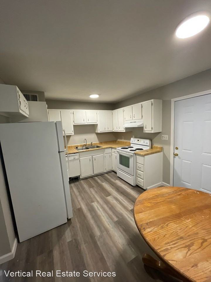 209 Hill Street - Photo 3 of 4