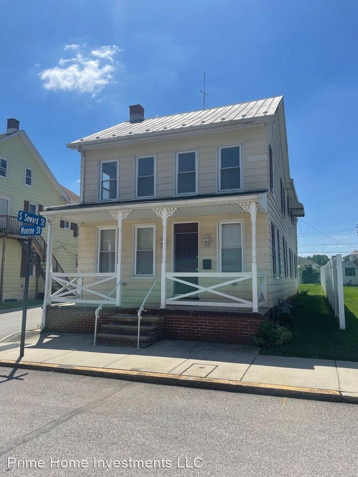 1600 Monroe St - Photo 2 of 30