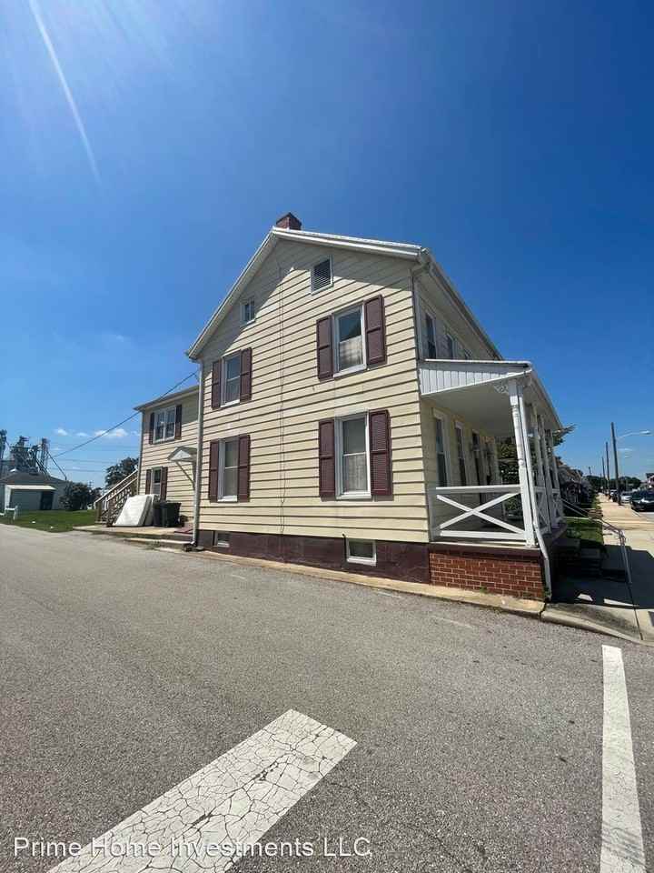 1600 Monroe St - Photo 3 of 30