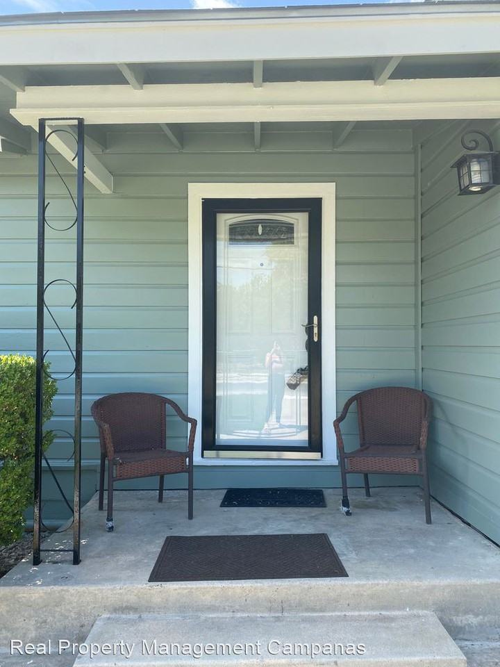 1418 W Gerald Ave - Photo 2 of 17