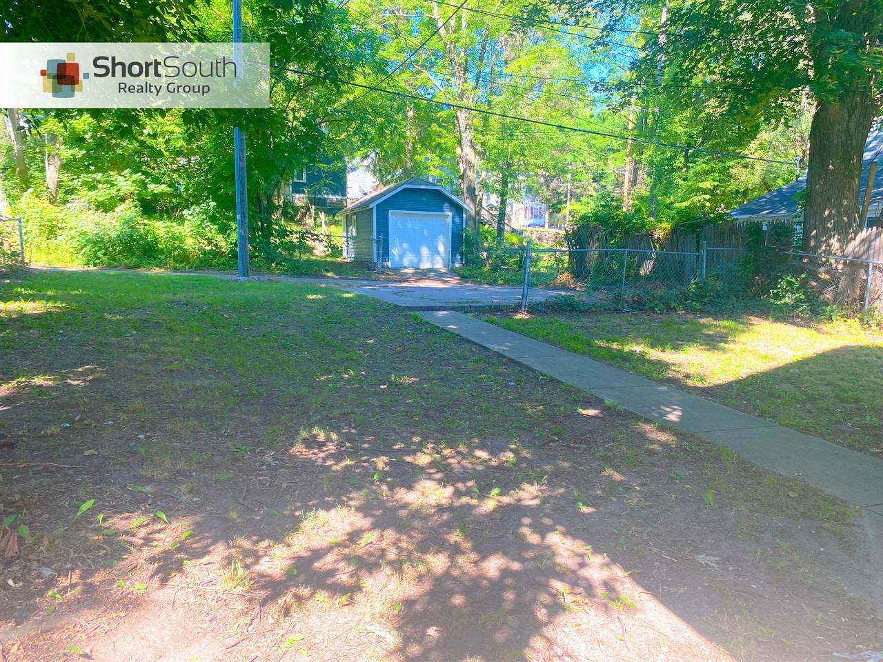 765 Clancy Ave Ne Apartments in Belknap Lookout, Grand Rapids, MI 49503