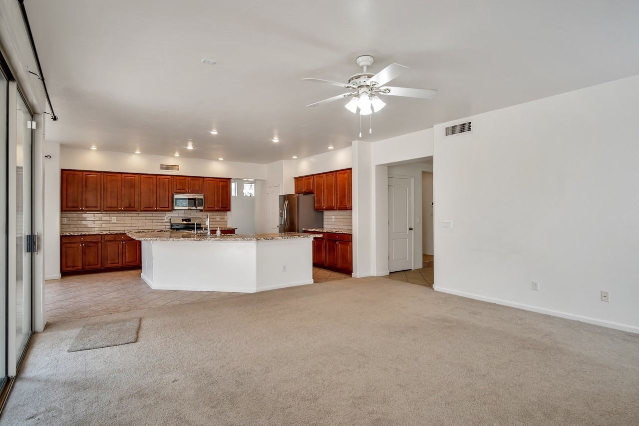 2631 S Leonard Pl - Photo 6 of 23