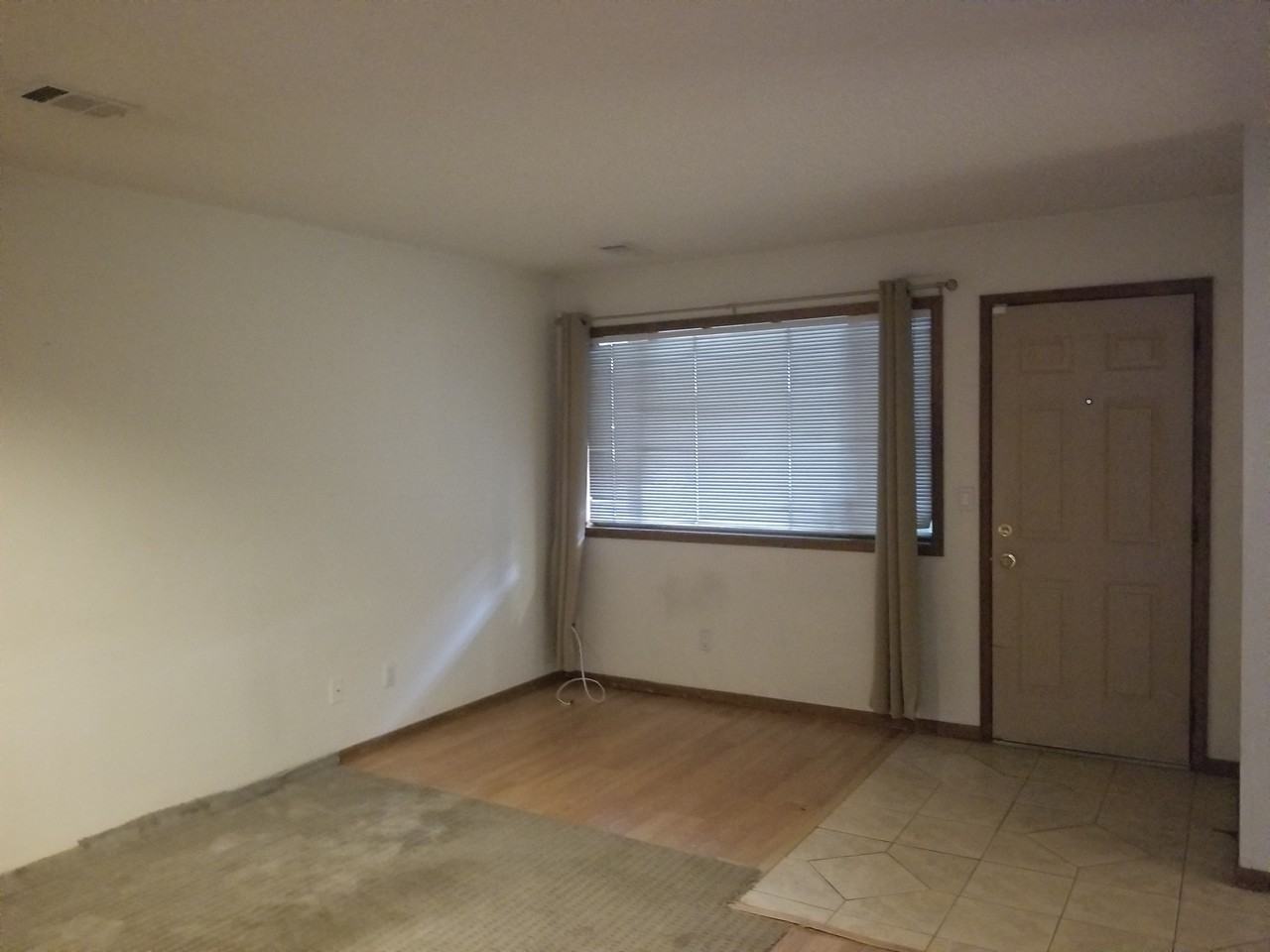 2840 West 21st Street #2 - Photo 3 of 12