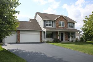 featured image of 16513 Dodd Ln