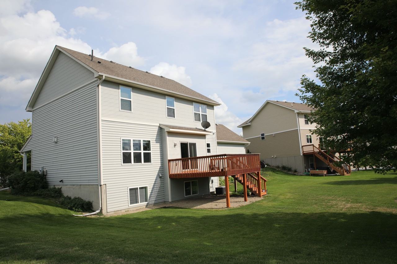 16513 Dodd Ln - Photo 4 of 27