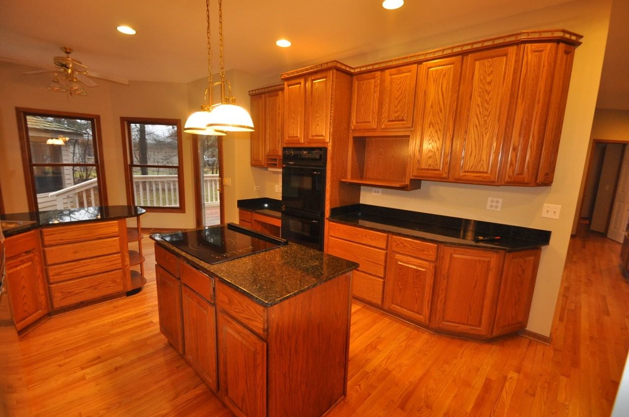 5043 Sedona Ct - Photo 3 of 13