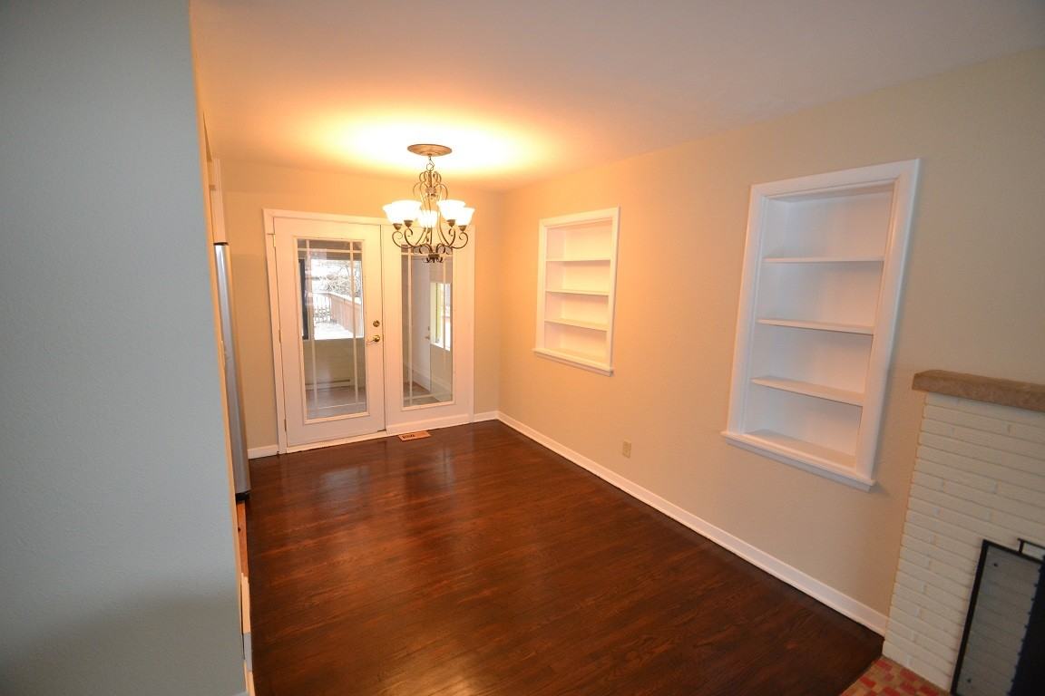 1124 St Paul Ave - Photo 3 of 5