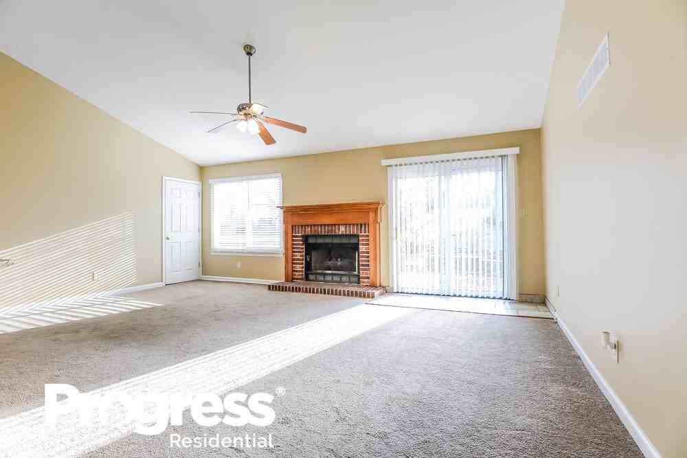 1202 Liberty Xing - Photo 5 of 25