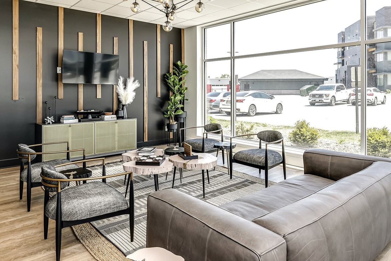 Edge 204 - Photo 7 of 50