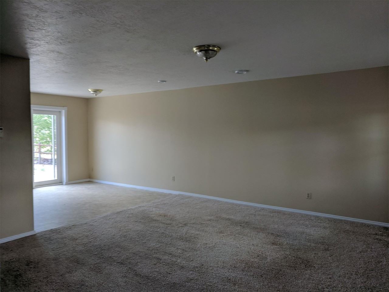 439B Country Club Ln #1 - Photo 4 of 33