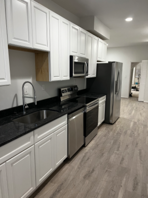 2504 Woodbrook Ave - Photo 3 of 31