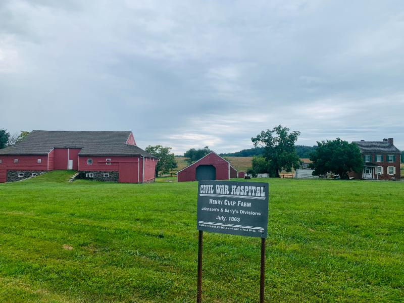 318 East Middle Street - Photo 2 of 21