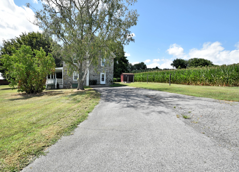 6320 Kaylor Rd - Photo 3 of 16