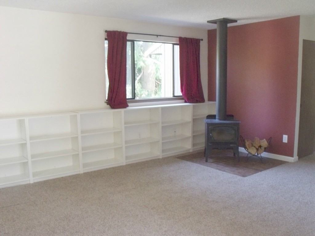 11201 3rd Ave W #4B - Photo 3 of 7