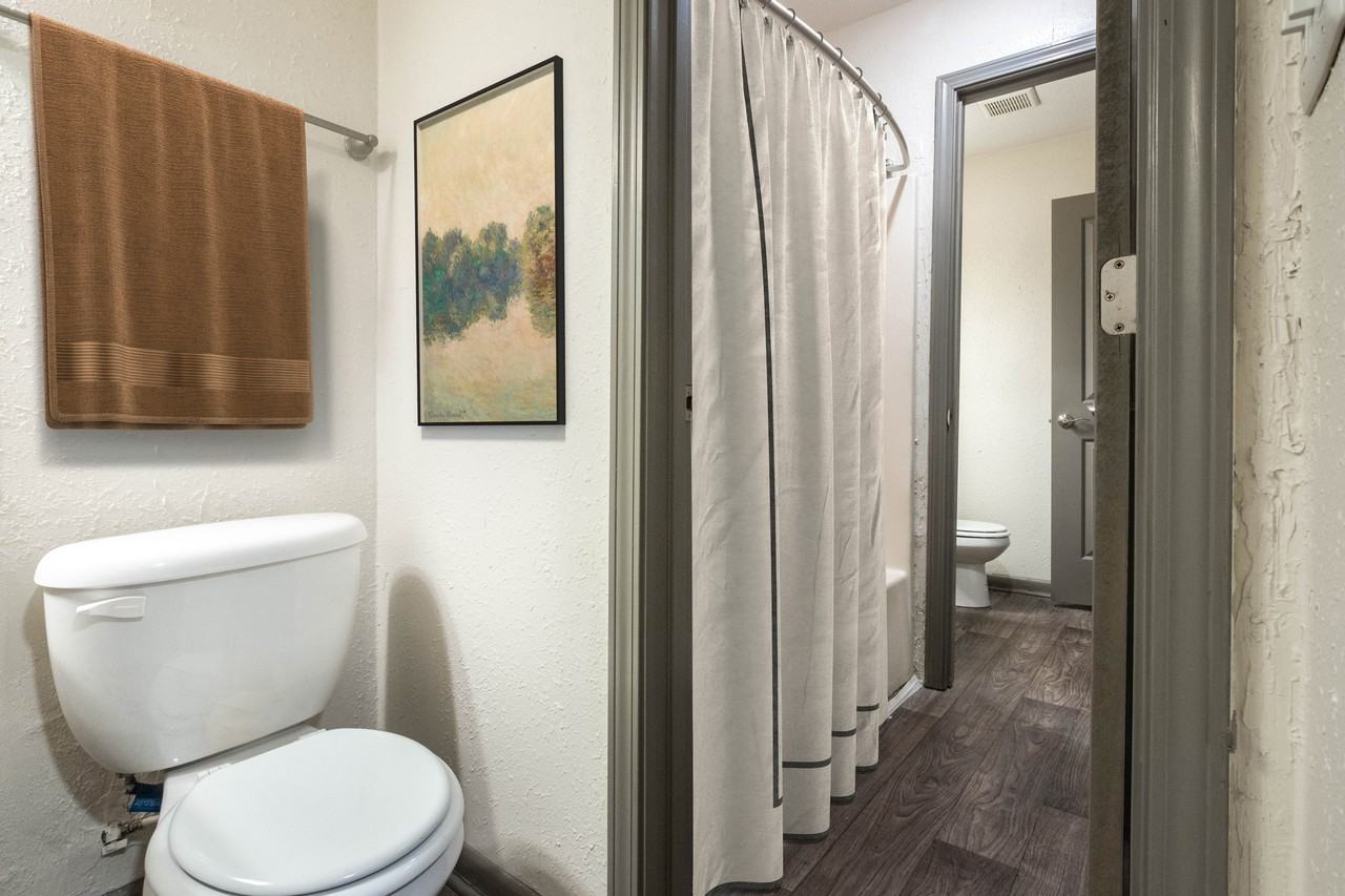 Flats on 7th Apartments - Photo 5 of 69