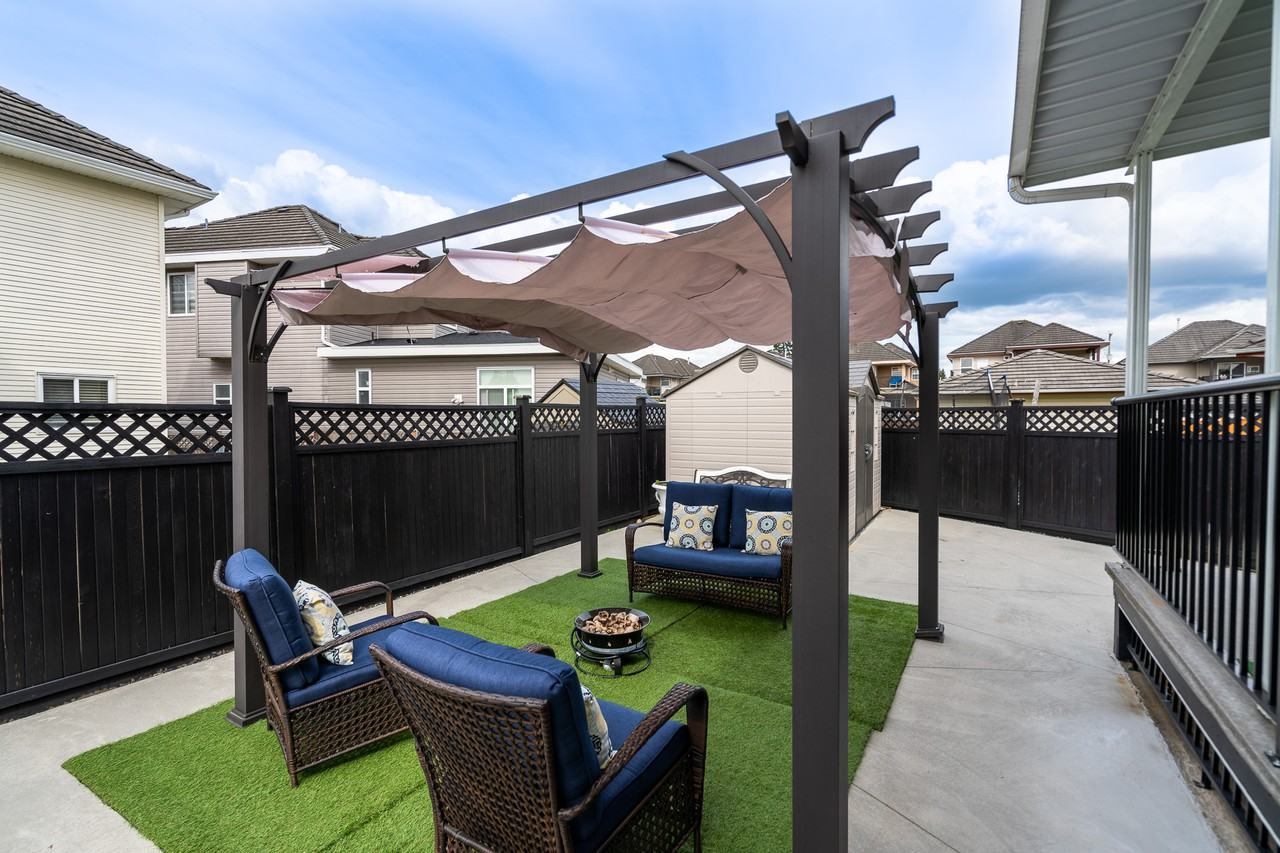 12763 66A Avenue - Photo 3 of 10