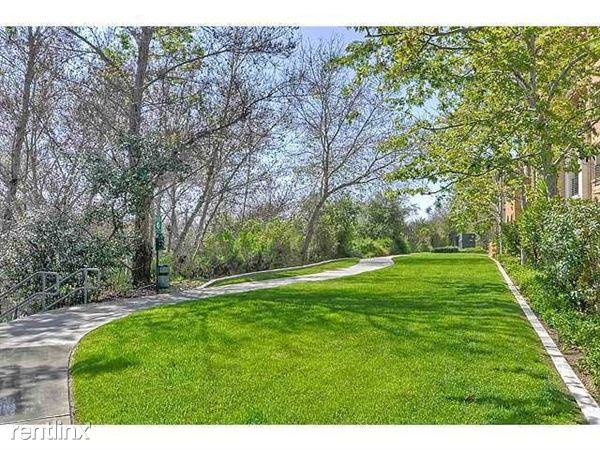 Lido - Photo 3 of 10