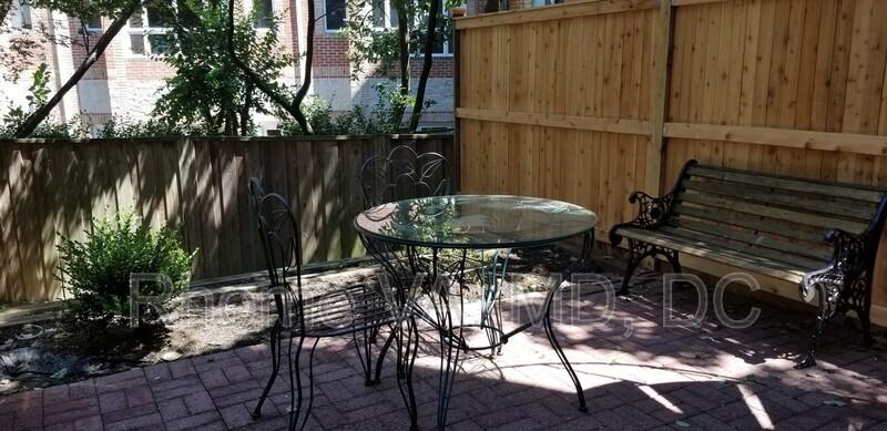3749 Kanawha St Nw - Photo 7 of 45