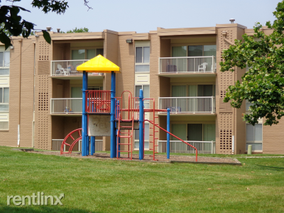 6024 Surrey Square Ln