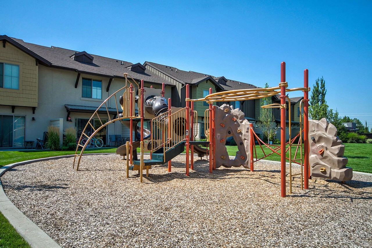 Linder Springs - Photo 3 of 24