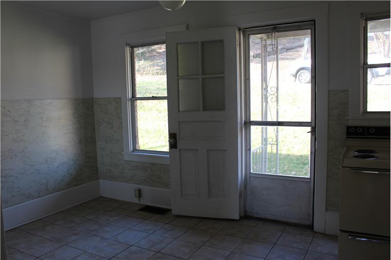 111 George St - Photo 3 of 24