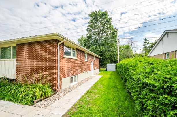 All Inclusive Apartments 1185 11185 Woodside Drive, Ottawa, ON K2C