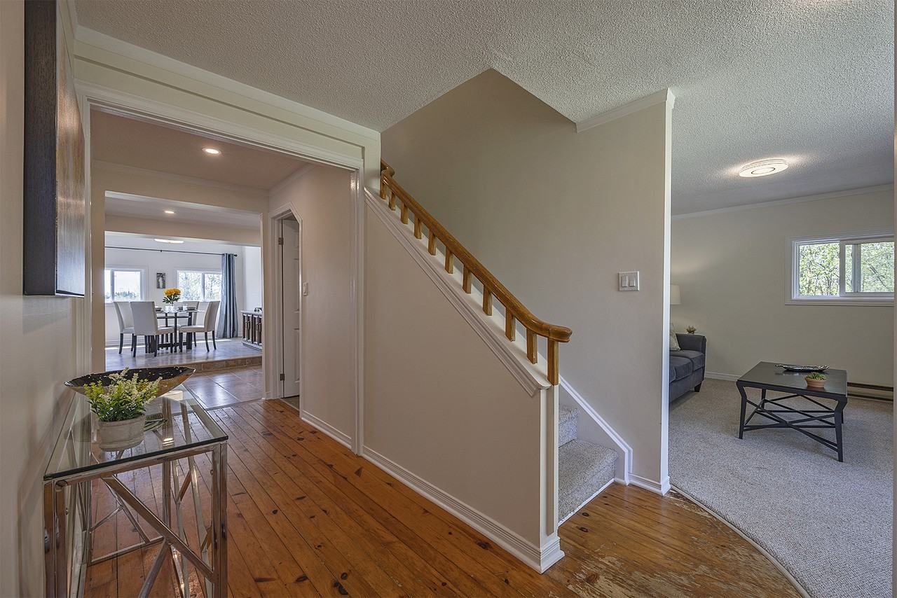 4630 Lennox and Addington 2 - Photo 2 of 11