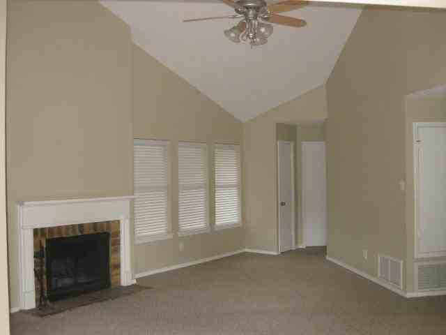 820 Copperfield Dr E - Photo 2 of 13