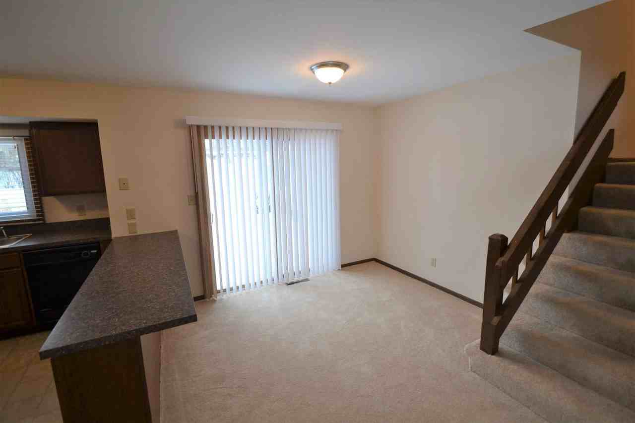 5415 Abbey Dr - Photo 3 of 12