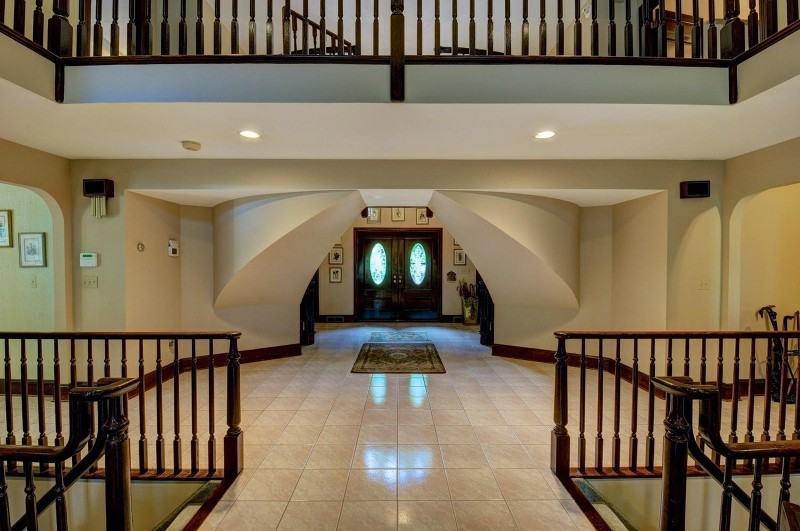 1898 Woodland Terrace - Photo 3 of 25