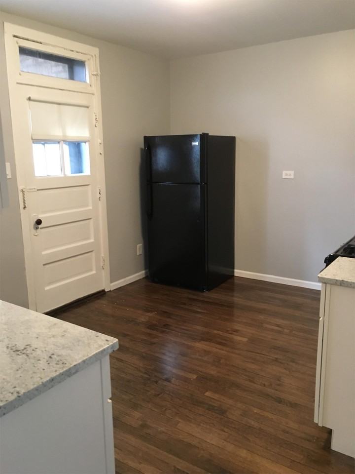 6401 6401-3 W. 18th StreetUnit 3 #3 - Photo 5 of 10