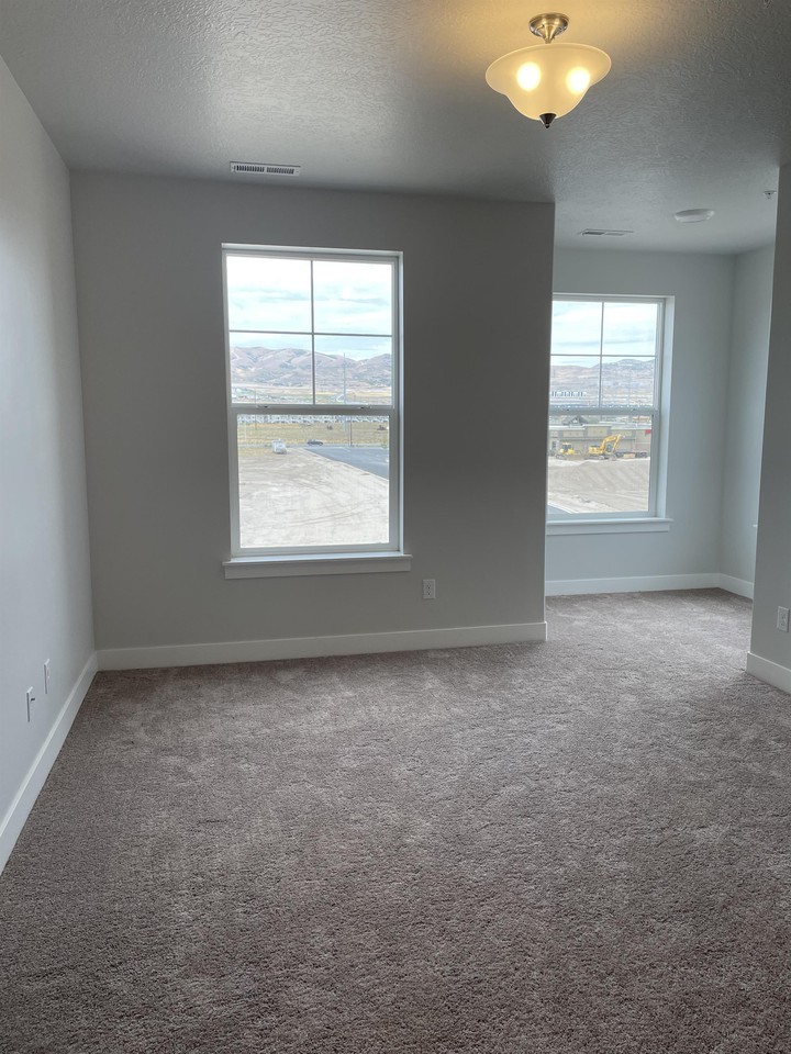 1923 N 3410 W #1 - Photo 3 of 27