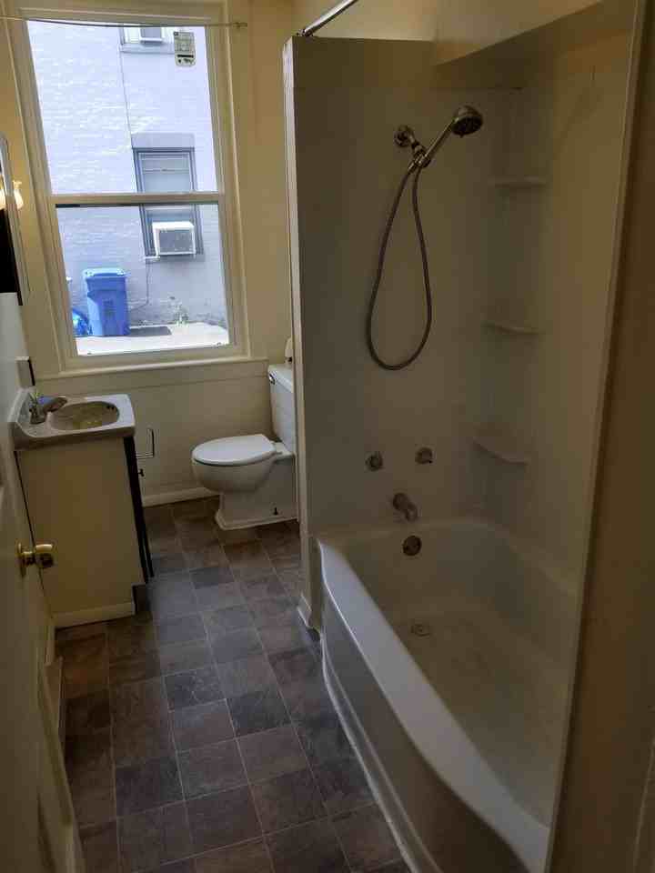 418 Canal St #4 - Photo 5 of 22
