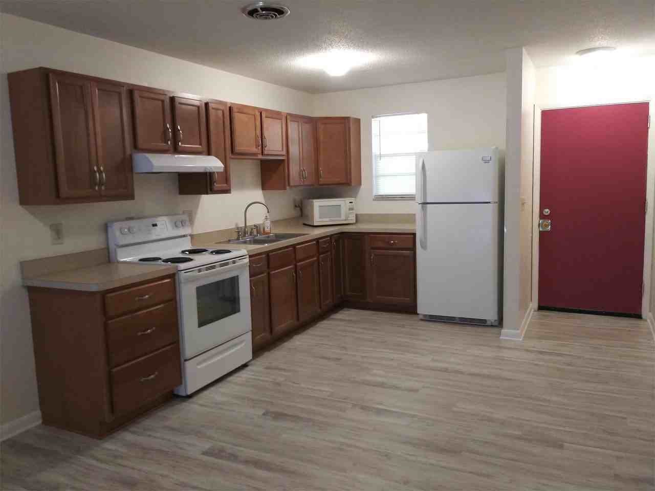 1608 Tuscaloosa Ave #1 - Photo 3 of 13