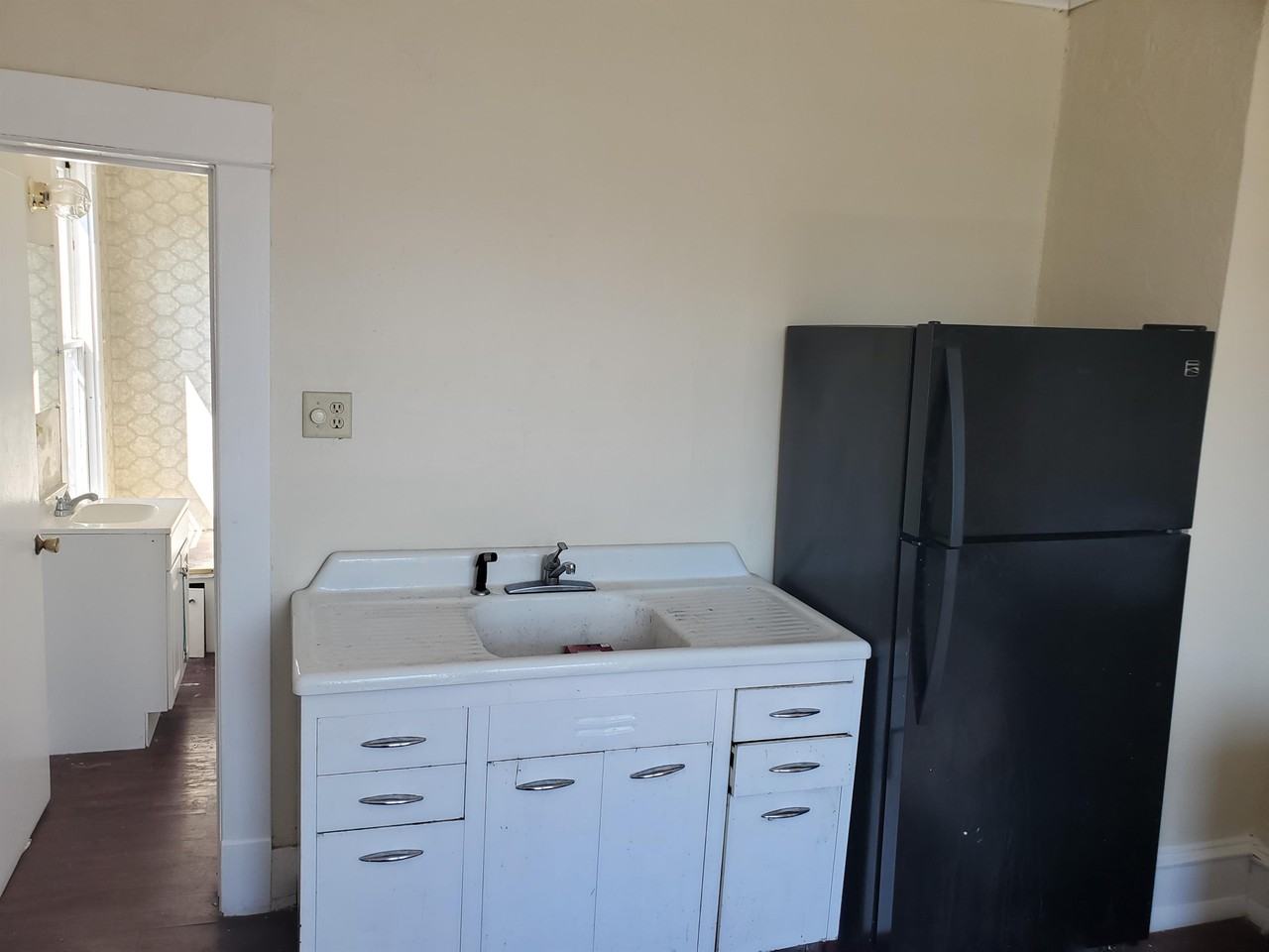 1009 Michigan Avenue - 1009A upper - Photo 3 of 10