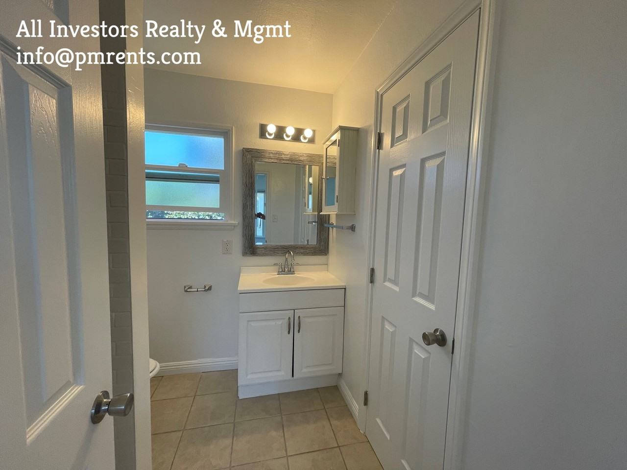 1922 S Tremont St #1922 - Photo 7 of 11