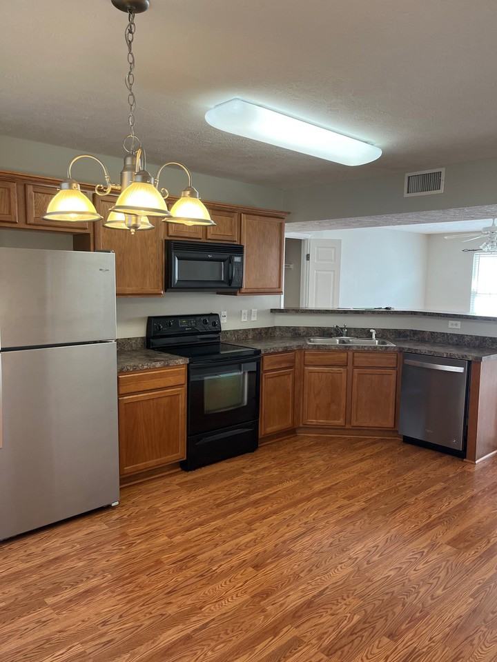 1026 Sitting Bull Xing - Photo 2 of 22