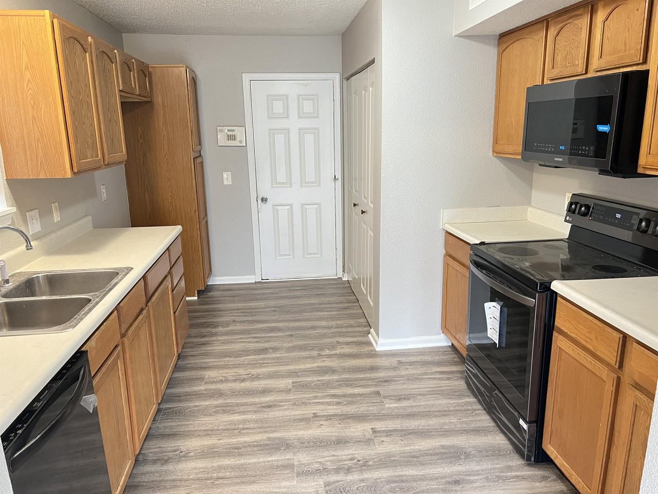 10426 Apple Creek Way #1 - Photo 5 of 12