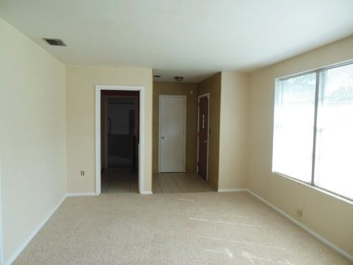 1108 Glynlea Rd - Photo 2 of 8