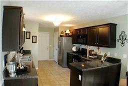 8864 Cressent Glen Ct - Photo 3 of 6