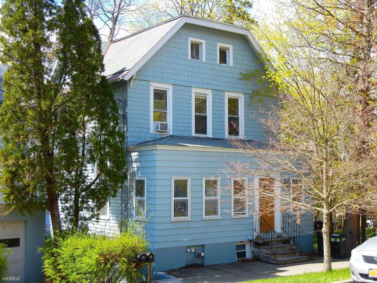 Apt #1:GREAT LOCATION - WALK to C.U. & COMMONS - Photo 2 of 26