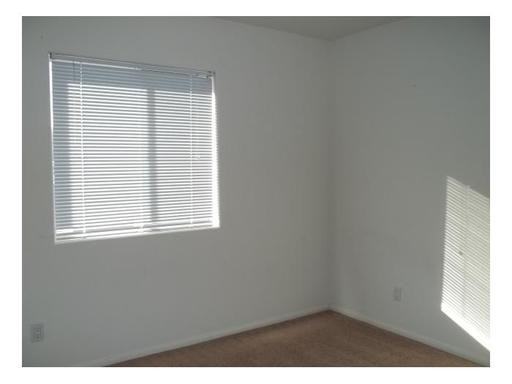 73562 Sun Valley Dr - Photo 2 of 8