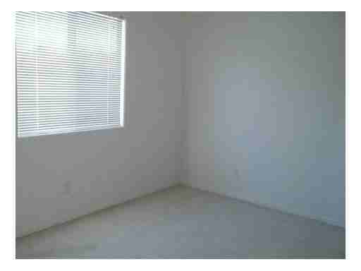 73562 Sun Valley Dr - Photo 3 of 8