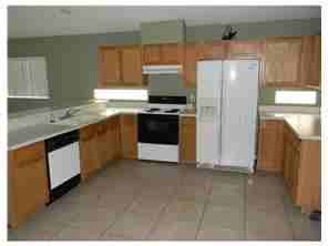 10828 Goldfish Cir - Photo 2 of 5